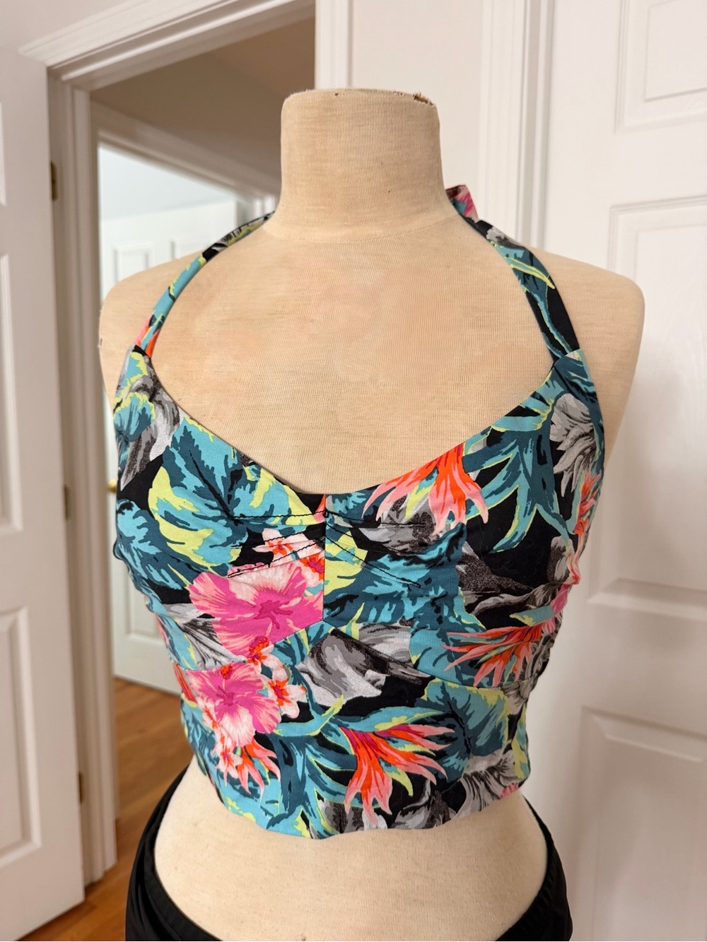 Guess tropical halter